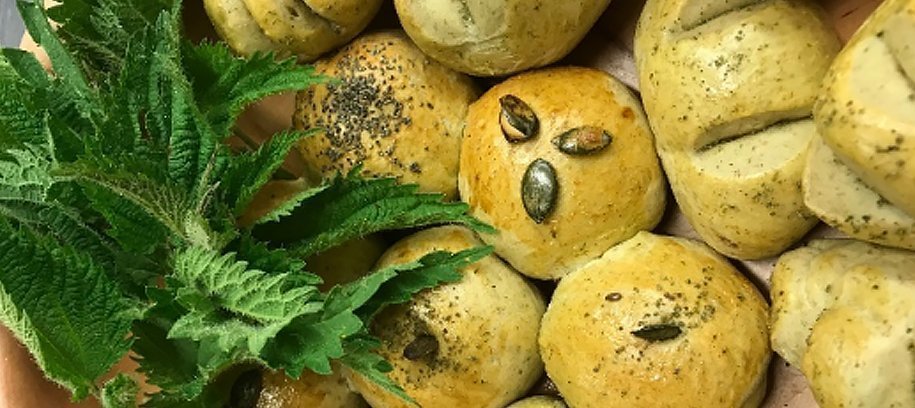 Brennnesselbrötchen Brennnesselbrötchen