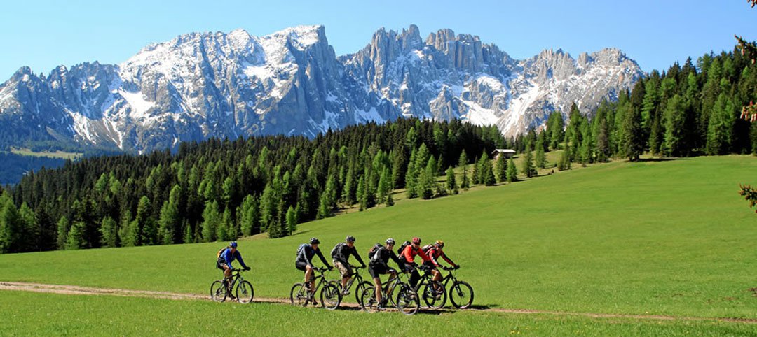 Mountainbike, Bergsteigen & Co. - In der Ferienregion Rosengarten / Latemar sind sie alle zu Hause